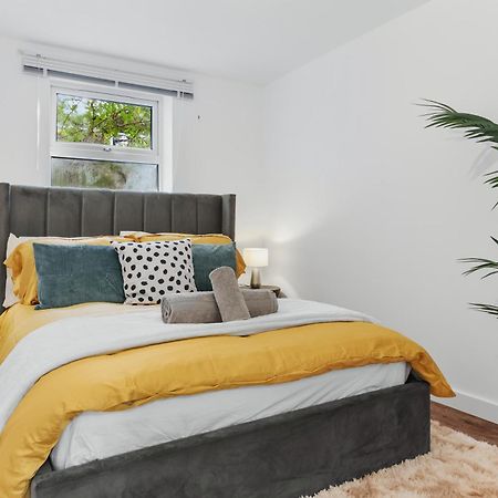 Апартаменты Modern 2Br Near Tower Bridge Лондон Экстерьер фото