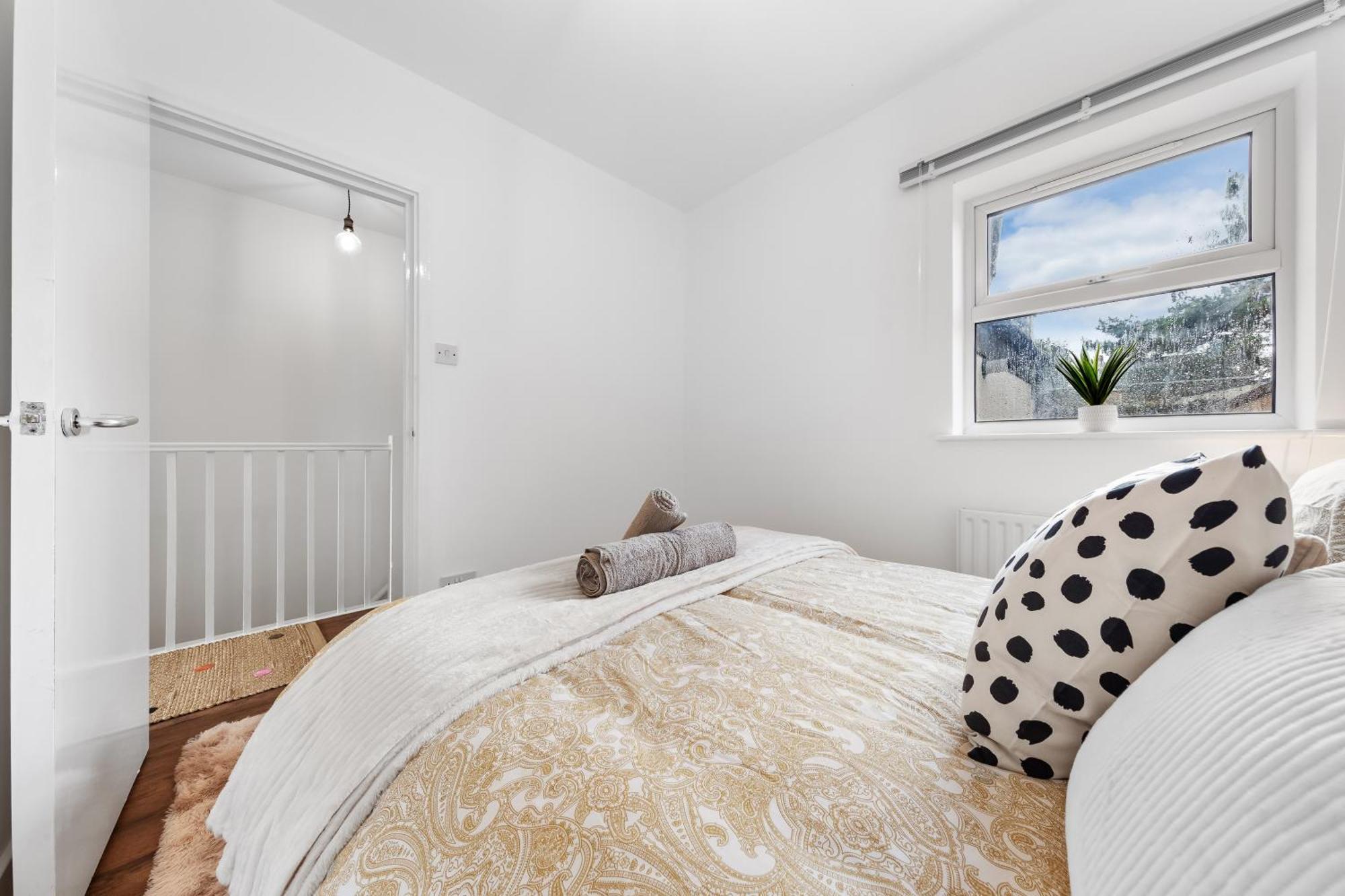 Апартаменты Modern 2Br Near Tower Bridge Лондон Экстерьер фото